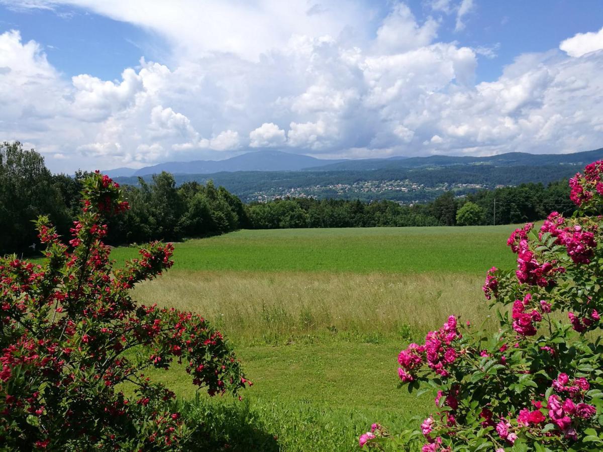 Bungalow & Apartments "Am Deber" Velden - Augsdorf Velden am Wörthersee Eksteriør bilde
