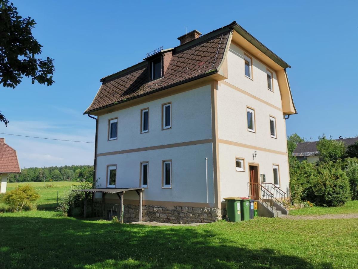 Bungalow & Apartments "Am Deber" Velden - Augsdorf Velden am Wörthersee Eksteriør bilde