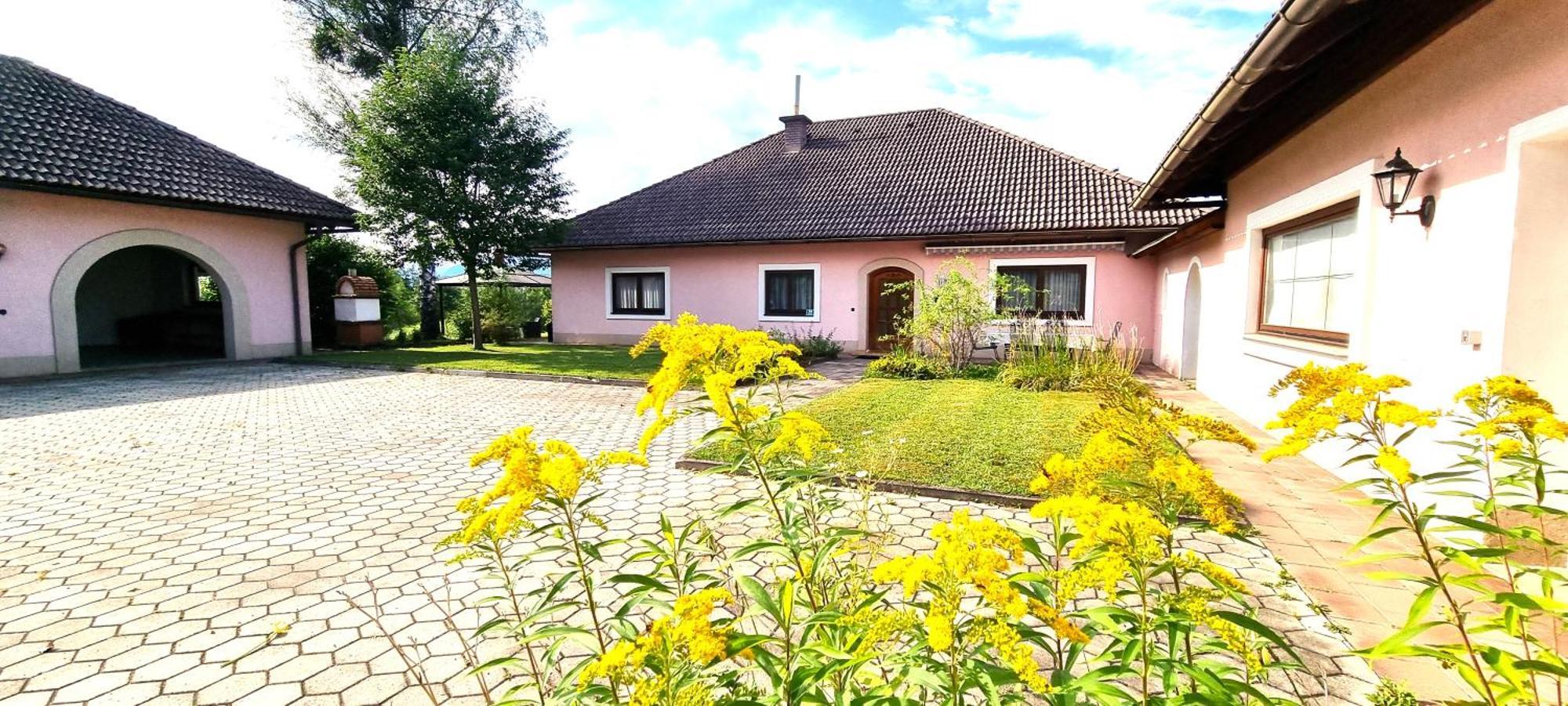 Bungalow & Apartments "Am Deber" Velden - Augsdorf Velden am Wörthersee Eksteriør bilde